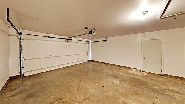 Building Photo - 9816 Lancet Ln