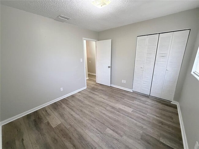 Building Photo - 3014 Reiter Dr