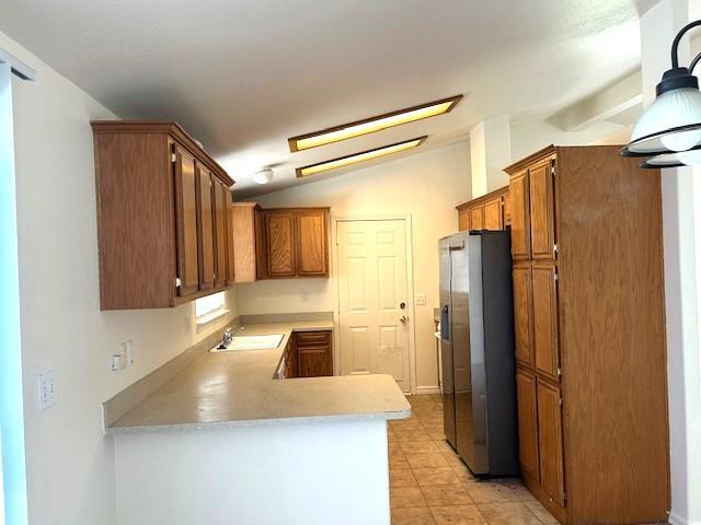 Building Photo - 640 E Shaver St