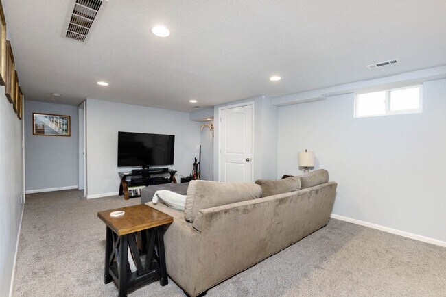 Building Photo - Quality Home Management