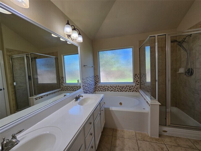 Building Photo - 24710 Tribeca Ln