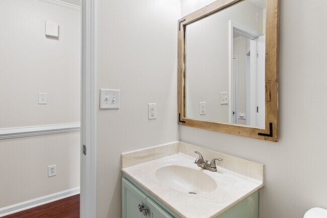 Building Photo - 149 Brightwood Dr