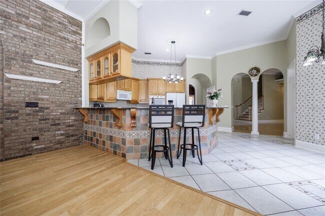 Building Photo - 7513 SW 35th Way