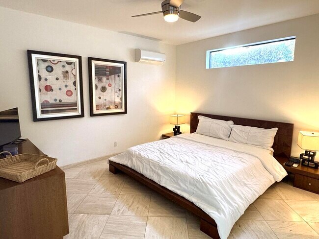 Building Photo - 72771 Skyward Way