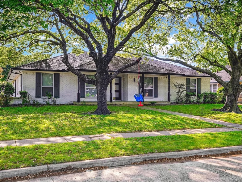 Building Photo - 900 Westminster Dr