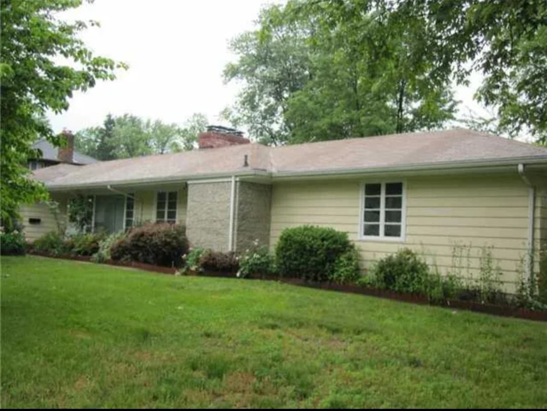 Building Photo - 2123 Eileen Rd