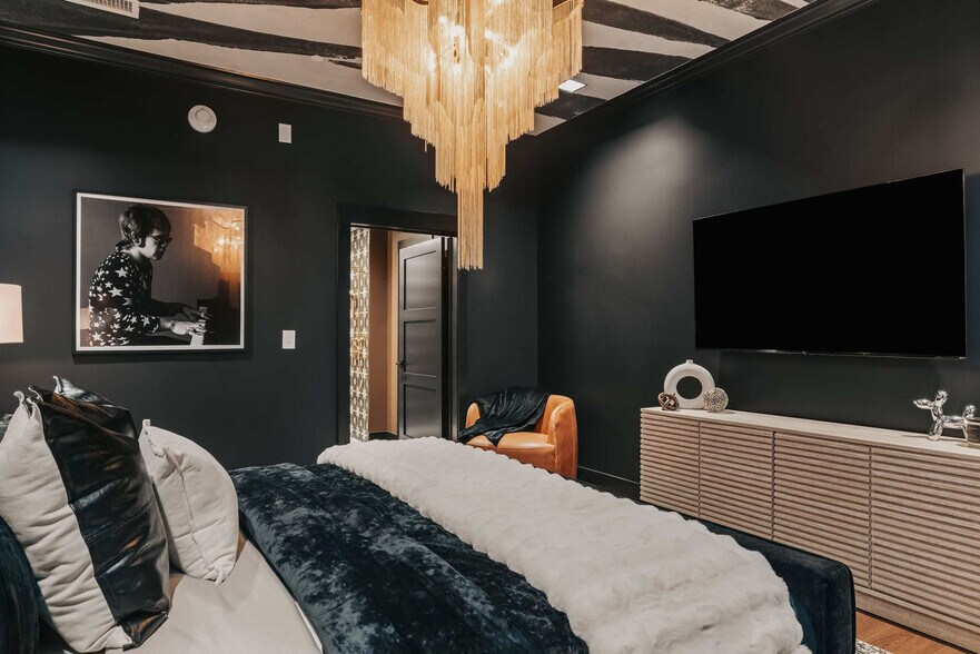 Building Photo - 240 Rep. John Lewis Way N