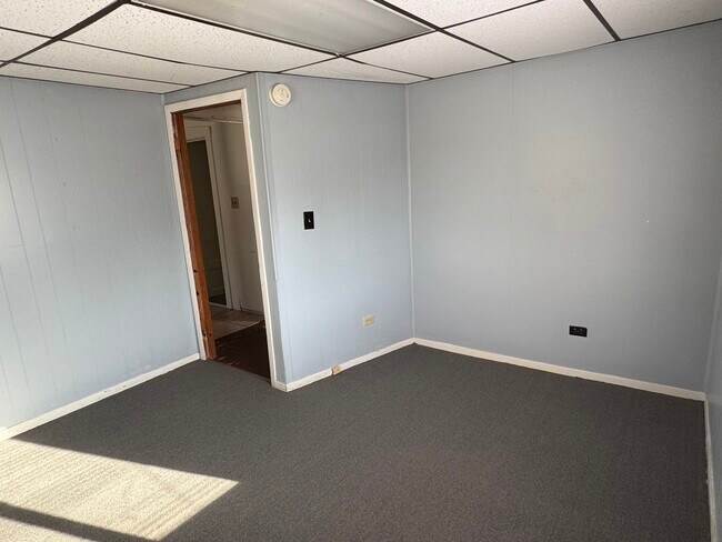 Building Photo - 7907 W Grand Ave