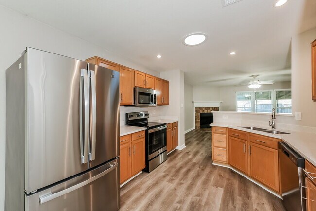 Building Photo - 213 Garden Valley Ln