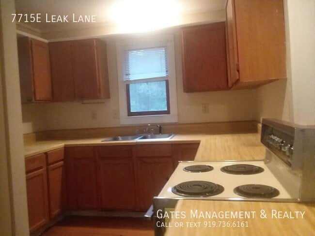 Building Photo - 7715 Leak Ln