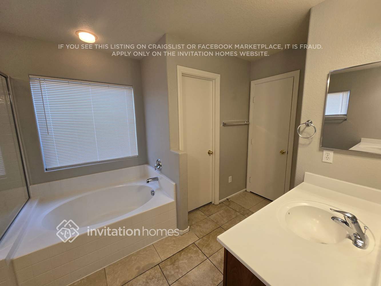 Building Photo - 3964 Chasing Heart Way