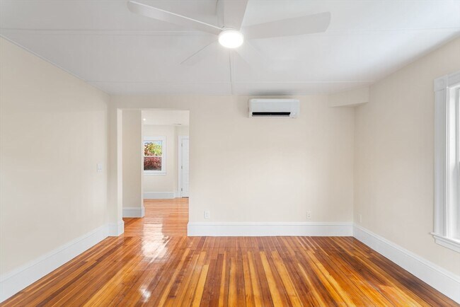 Building Photo - 29 Sylvan St