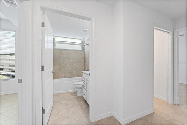 Building Photo - 19007 Scallop Lp
