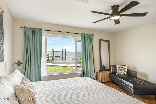 Building Photo - 1110 S Banana River Dr
