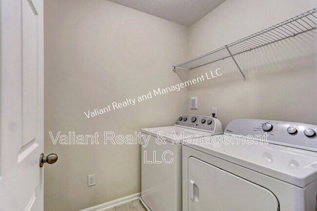 Building Photo - 95 Nelson Ln