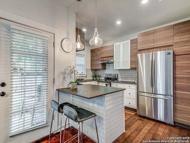 Building Photo - 30 Chapel Hill Cir