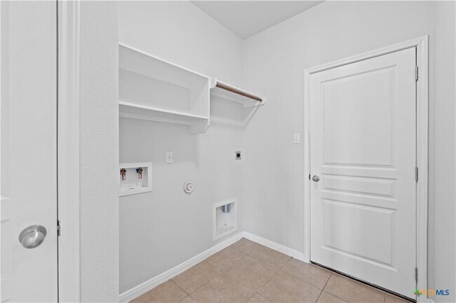 Building Photo - 715 Wyndham Hill Pkwy