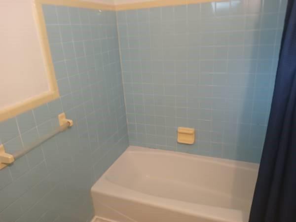 Building Photo - 1561 SW 30th St