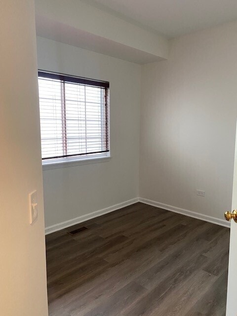 Building Photo - 1105 Cambria Ln S