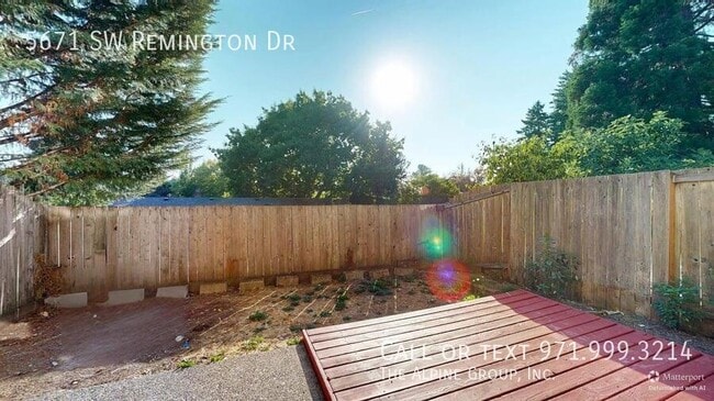 Building Photo - 5671 SW Remington Dr