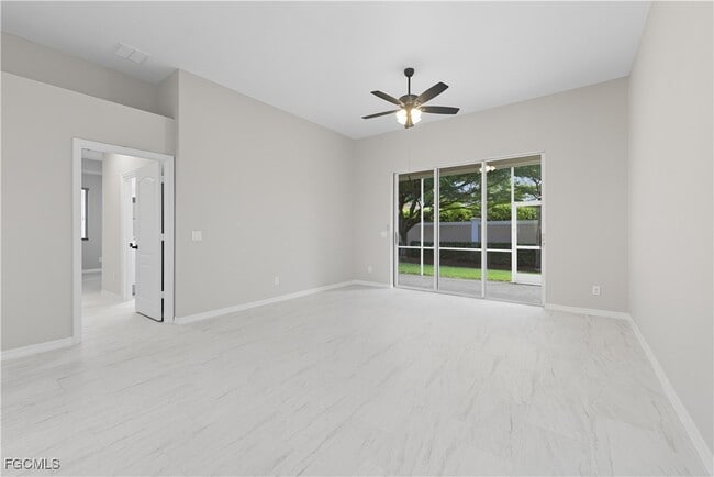 Building Photo - 15560 Laguna Hills Dr