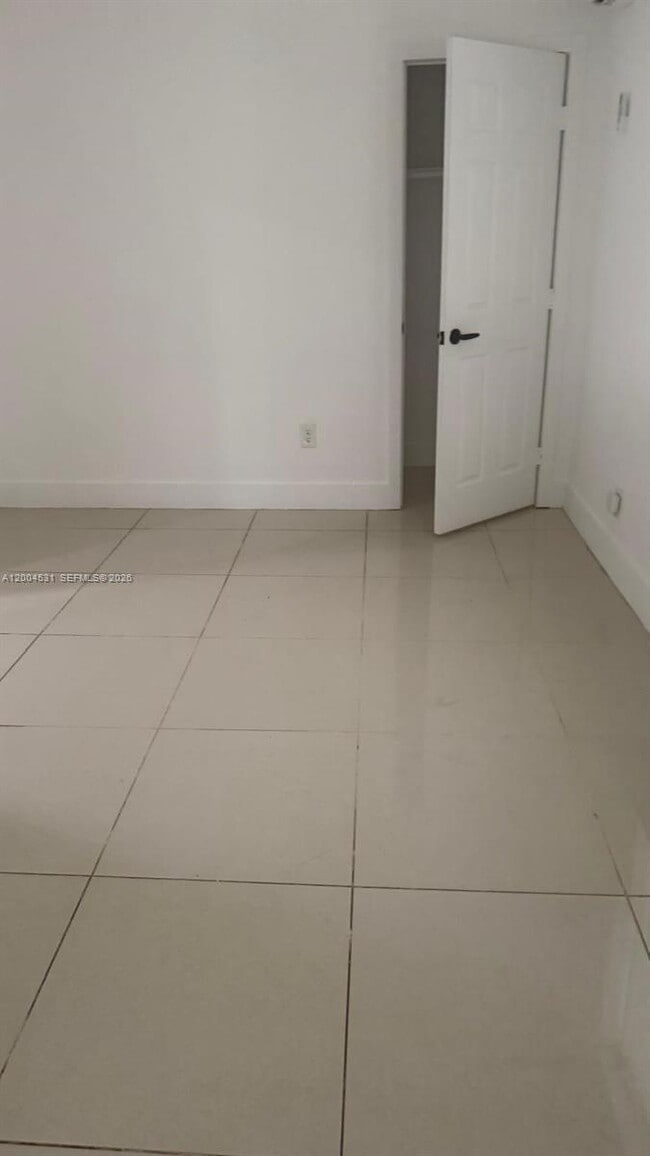 Building Photo - 1800 NW 18th Terrace