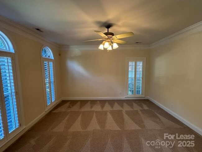 Building Photo - 7127 Weddington Brook Dr