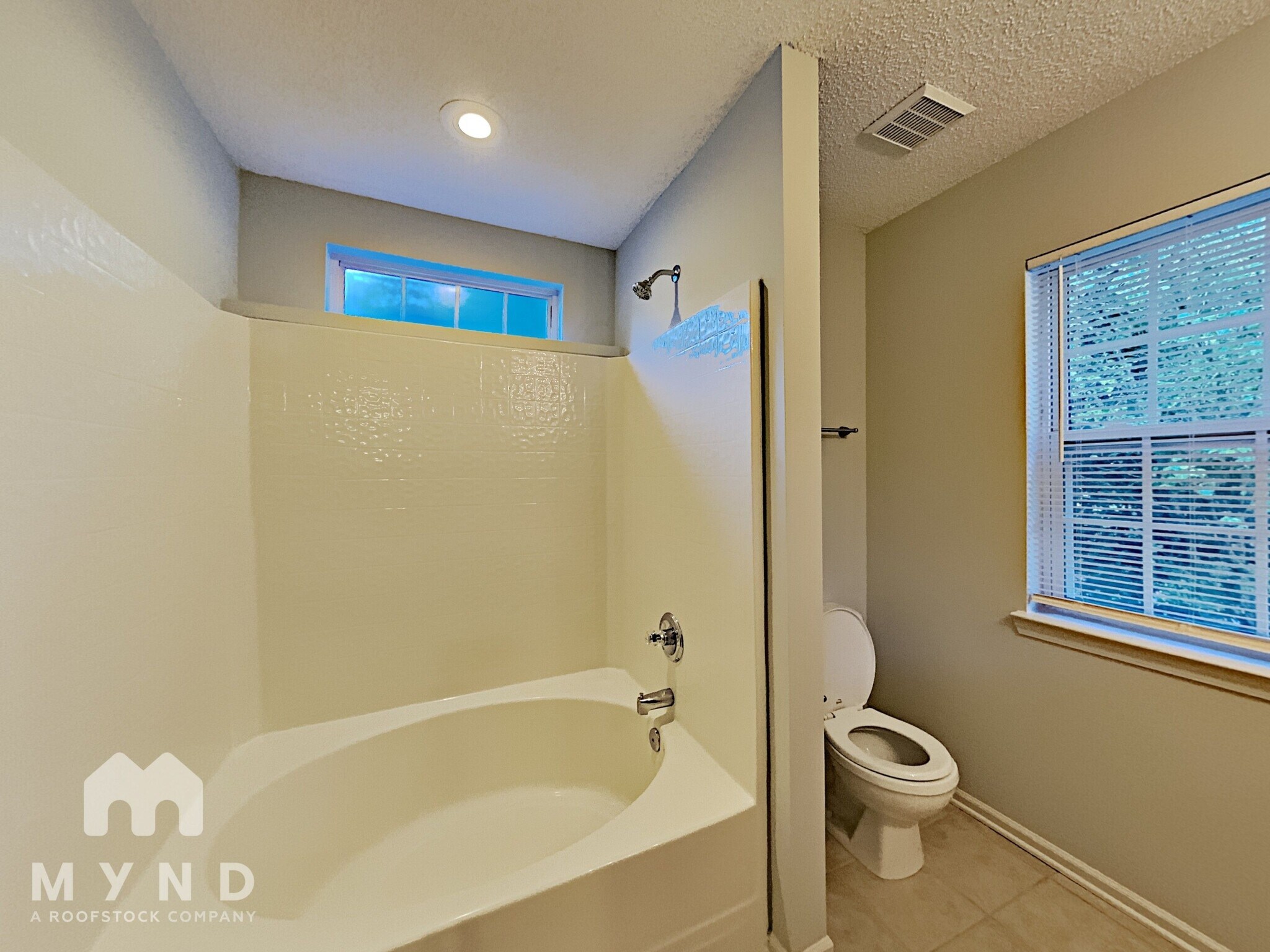 Building Photo - 8219 Braids Bend Ct