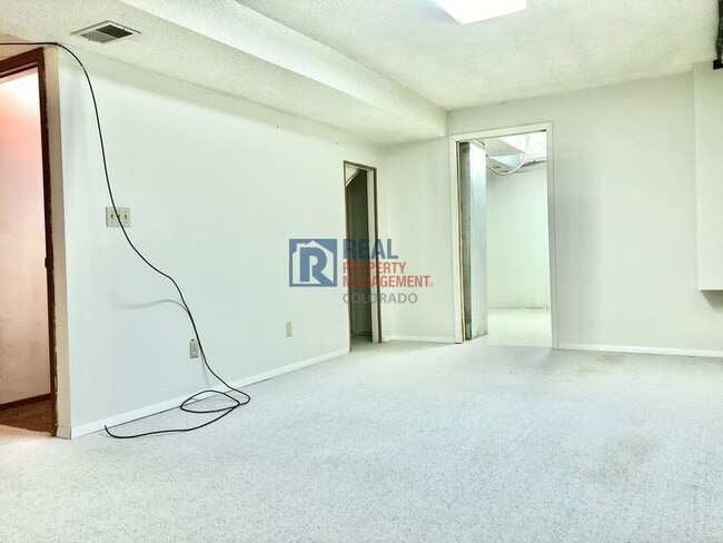 Building Photo - 3556 S Depew St