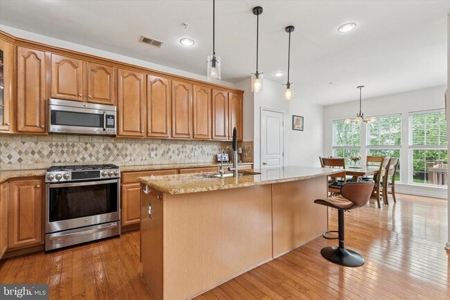 Building Photo - 2136 Sugar Maple Ln