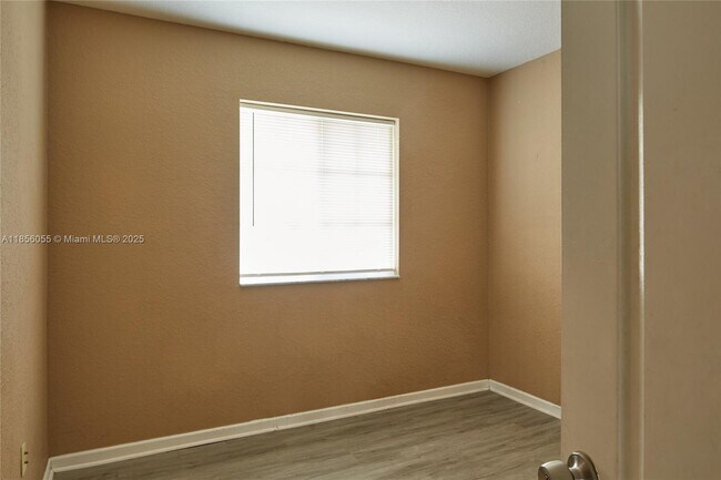 Building Photo - 27910 SW 140th Ave