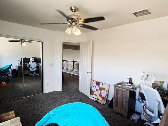 Building Photo - 2 story 3-bed, 2-bath home in San Tan Valley!