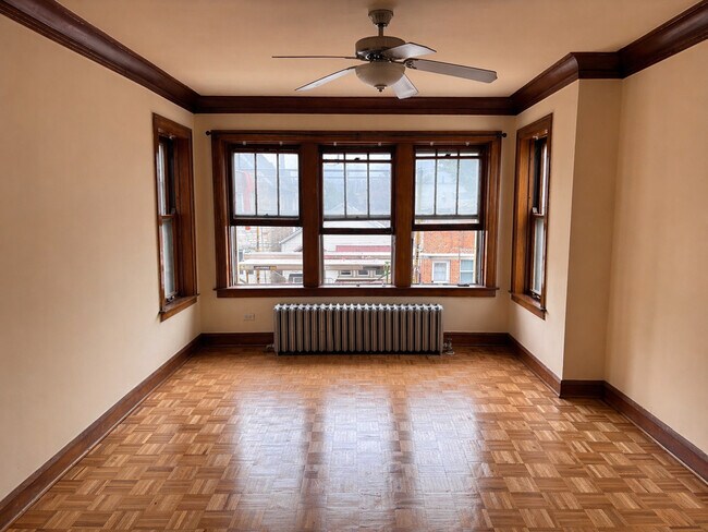 Building Photo - 3354 S Lituanica Ave