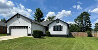Building Photo - Available now in Amelia Landing Subdivisio...