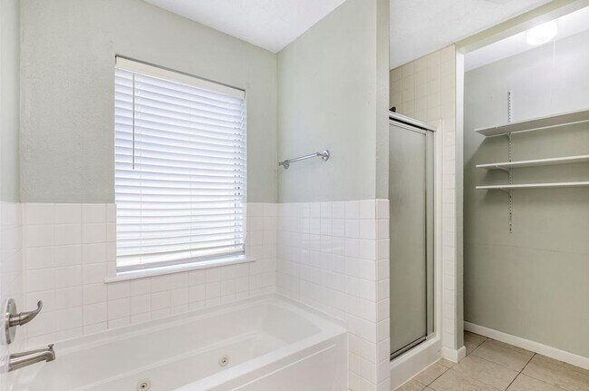 Building Photo - 5310 6th St