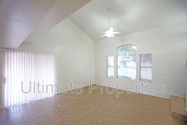 Building Photo - 15316 N 89th Ave