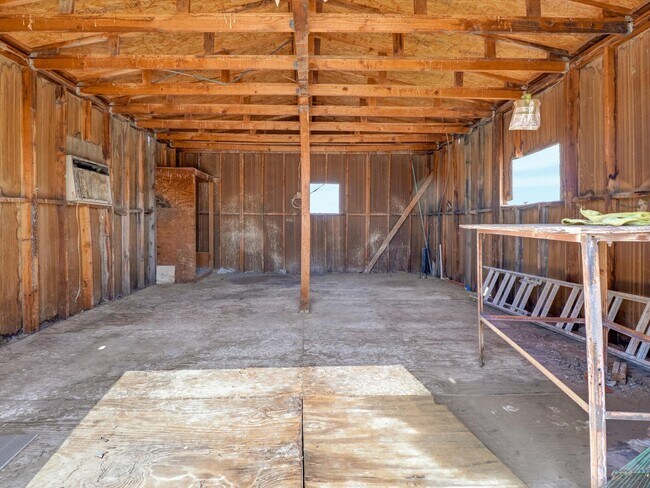Building Photo - 2204 Ocean Side Ave