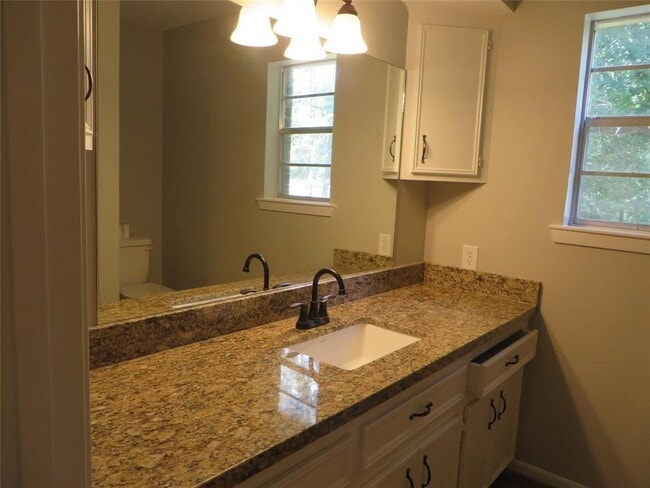 Building Photo - 4655 Old Anderson Ln