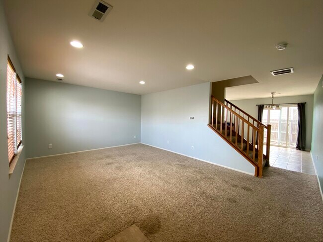Living Room - 10678 Upper Ridge Rd