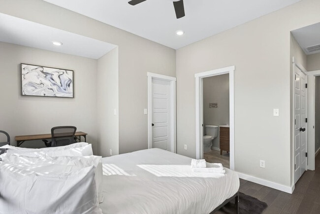 Building Photo - 518 Prospect St