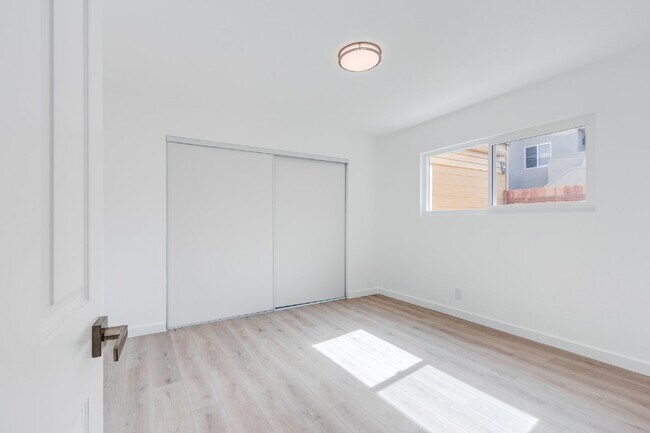 Building Photo - Renovated 3-Bedroom with Private Courtyard – Move-In Ready!
