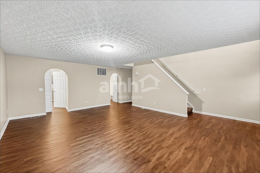 Building Photo - 2159 Clay Stone Pl