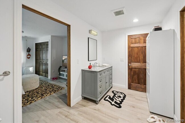 Building Photo - 4565 Katherina Z Pl