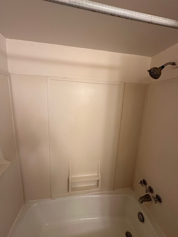 Building Photo - 1063 W 48th St