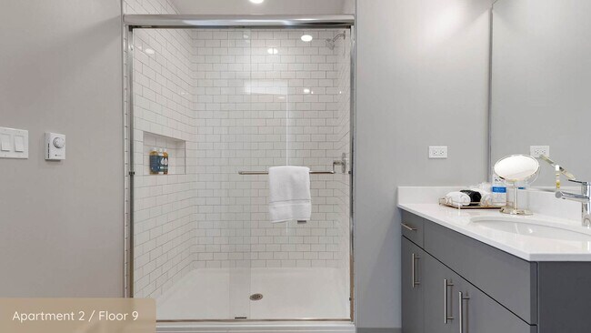 Building Photo - 853 W Blackhawk St