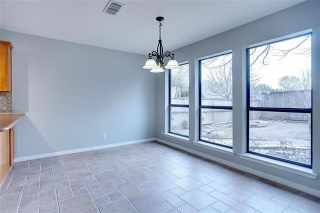 Building Photo - 1404 Cambridge Ln