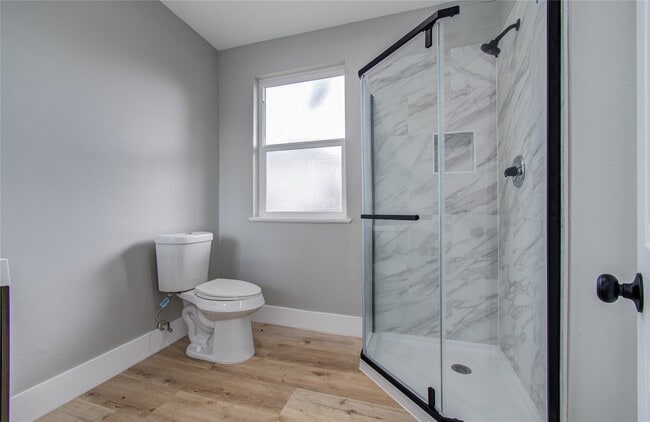 Building Photo - 114 S Iowa St