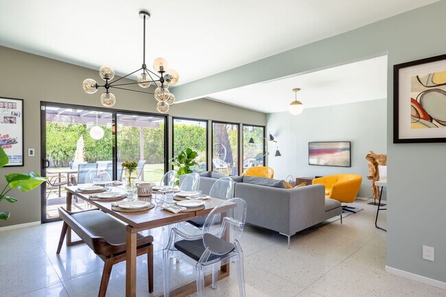 Building Photo - Luxury Mid Century Oasis in Palm Springs (Monthly Only - No Long Term)