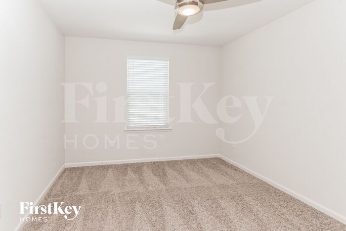 Building Photo - 2017 Amberly Dr