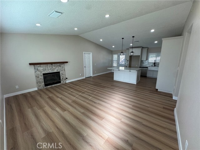 Building Photo - 7775 Maple Ave